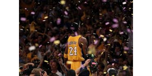 La maglia di Kobe è il primo giocatore nella storia della NBA sei volte